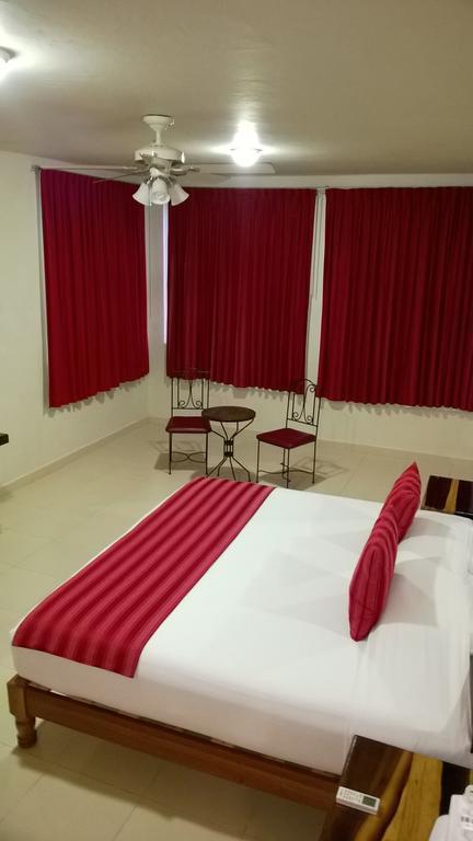 Auto Hotel Paraiso Inn Palenque Cameră foto