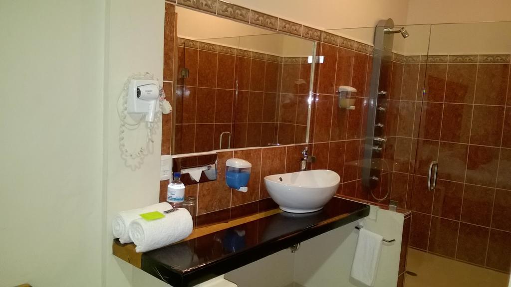 Auto Hotel Paraiso Inn Palenque Cameră foto
